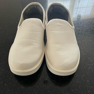 Allbirds: Size 11 - White Wool Lounger Fluffs Loafers Slip On Shoes Sneakers